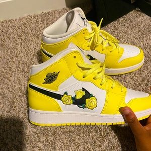 yelllow air jordan high tops